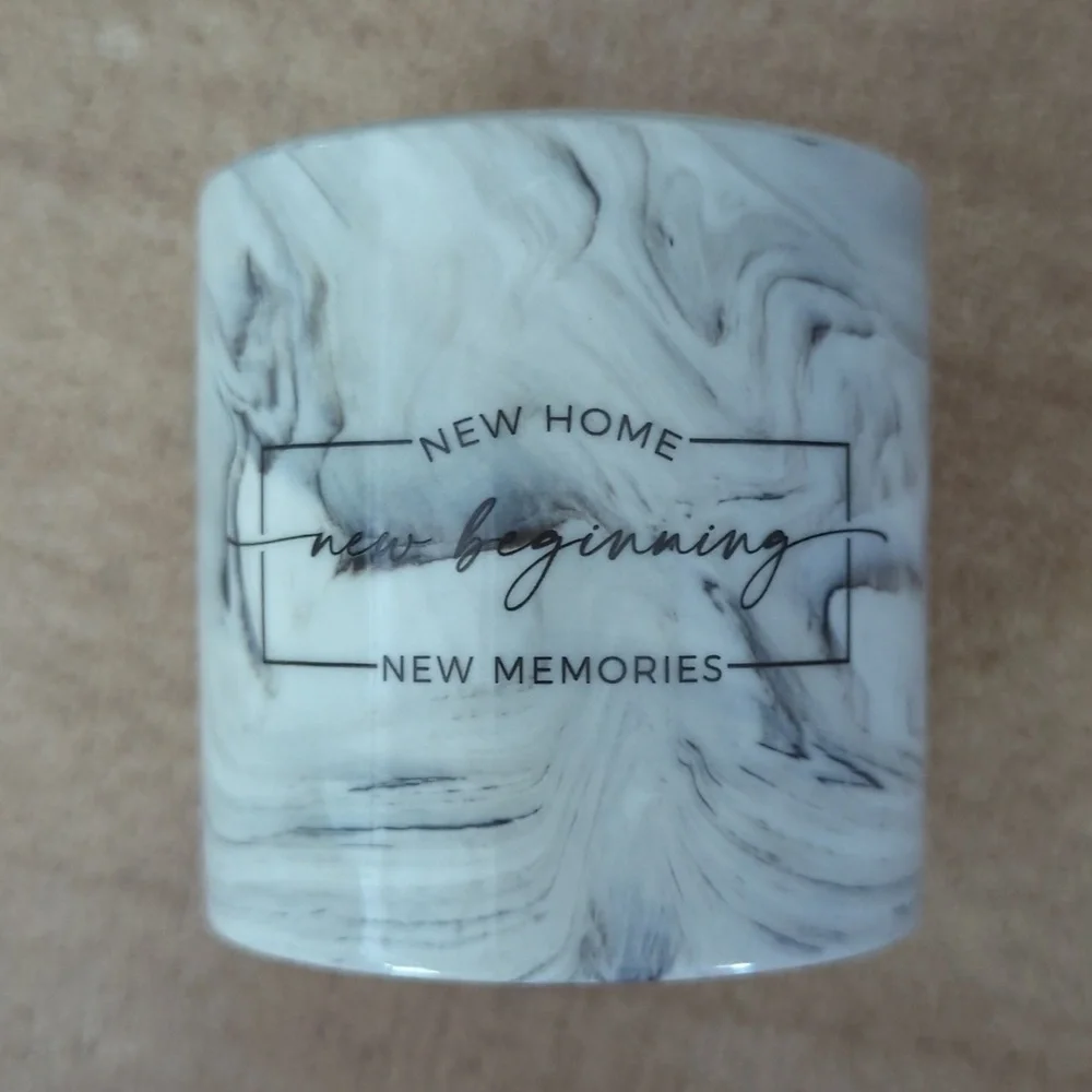 Housewarming Sandalwood Candle